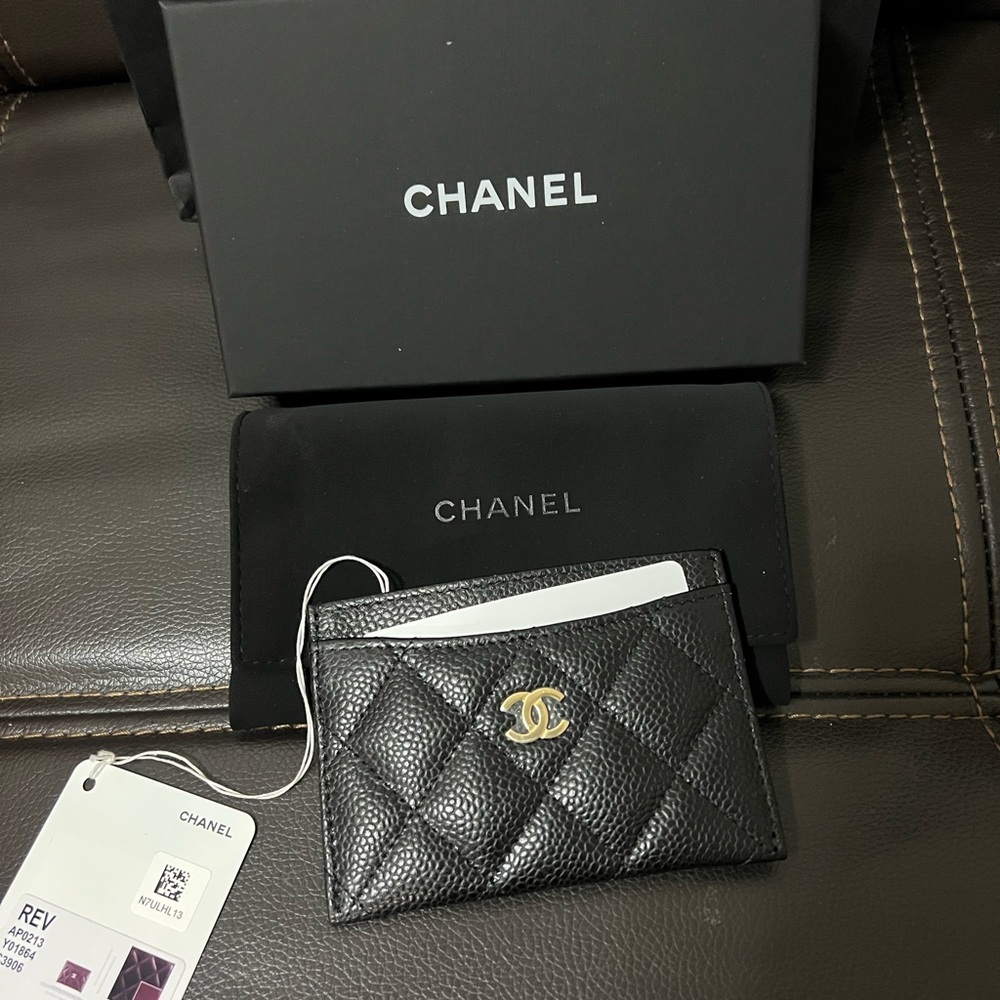 Chanel brand new authentic classic card holder cavier leather